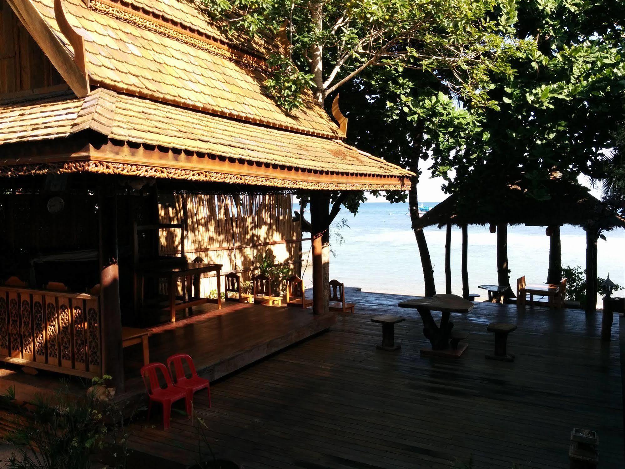 Koh Tao Beachside Resort Exterior photo
